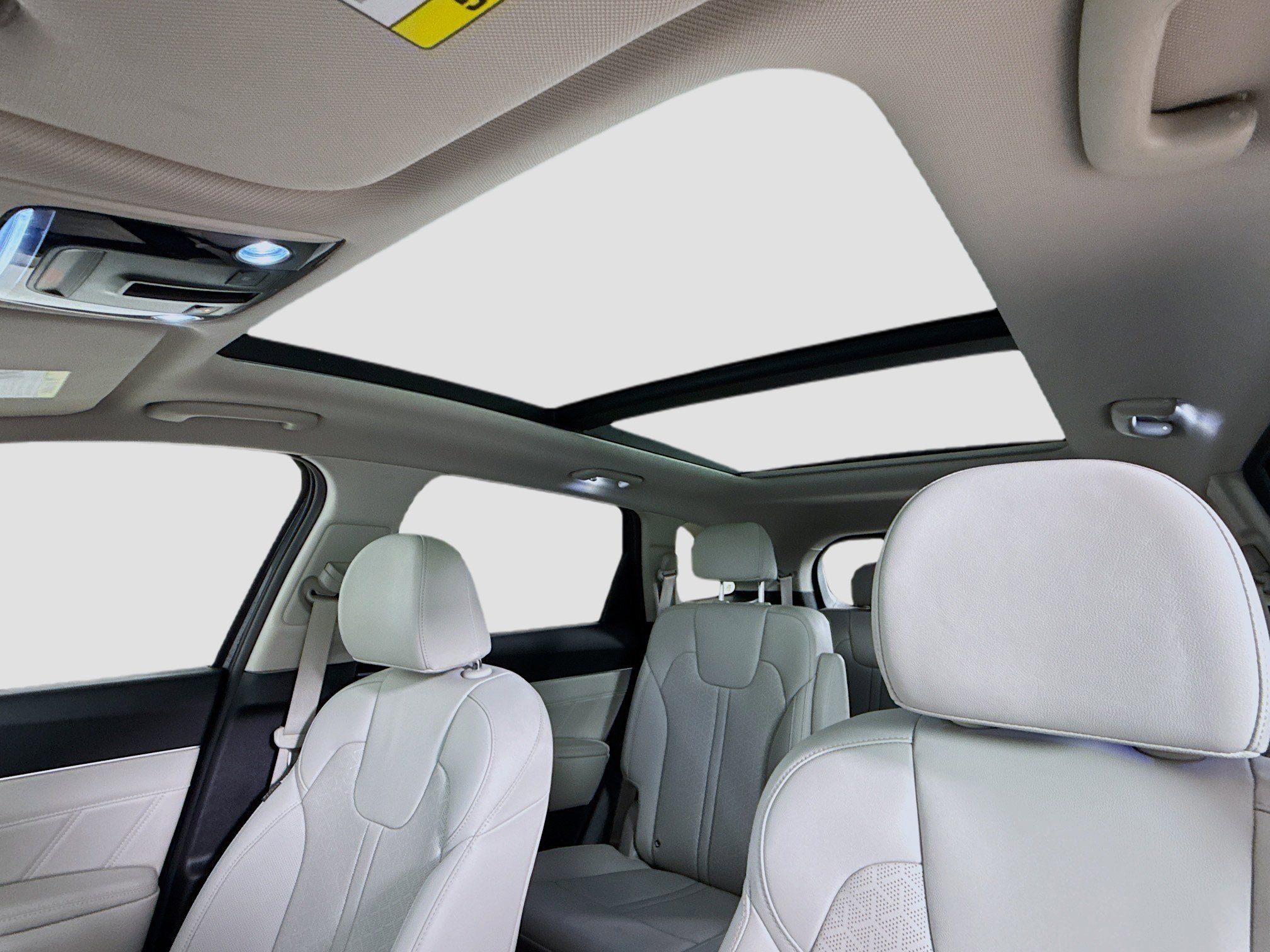 Used 2022 Kia Sorento SX Prestige w/ Panoramic Sunroof Package image 23