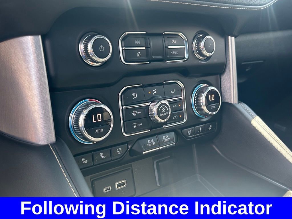 Used 2023 GMC Yukon XL SLT image 43