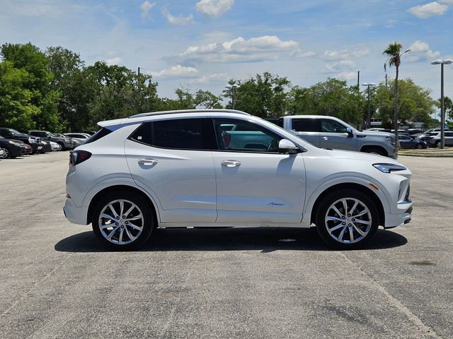 Used 2024 Buick Encore GX Avenir w/ Avenir Technology Package AWD/4WD image 5