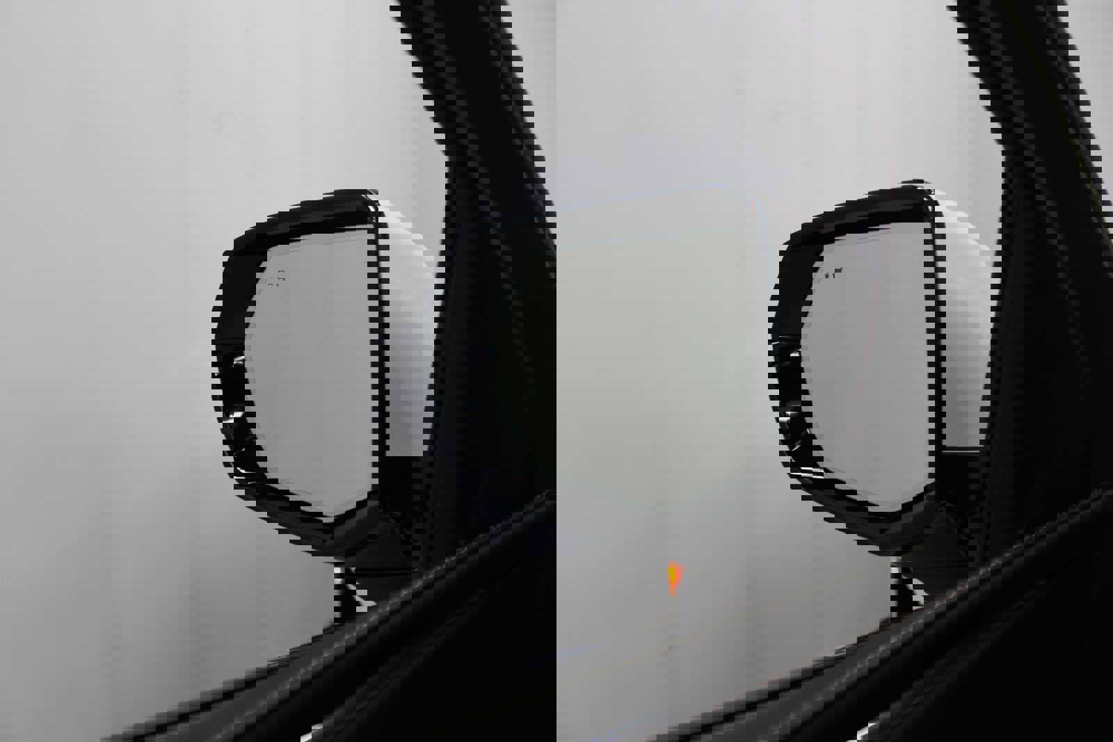 Used 2023 Cadillac Escalade V w/ LPO, ONYX Package image 16