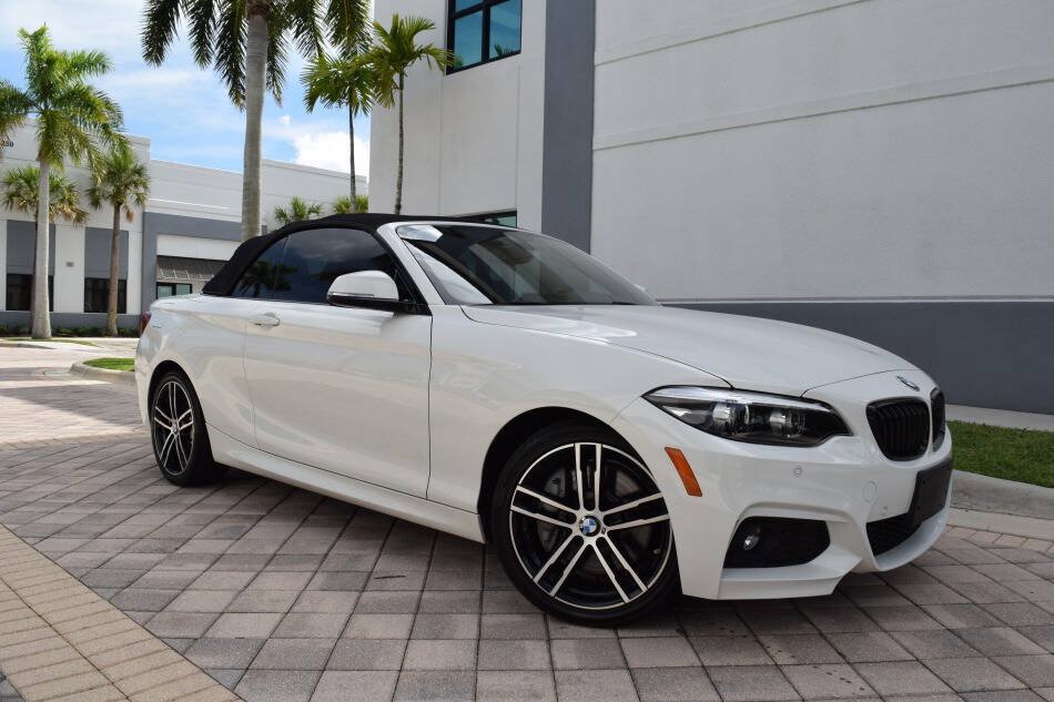 Used 2021 BMW 230i xDrive Convertible AWD/4WD image 4