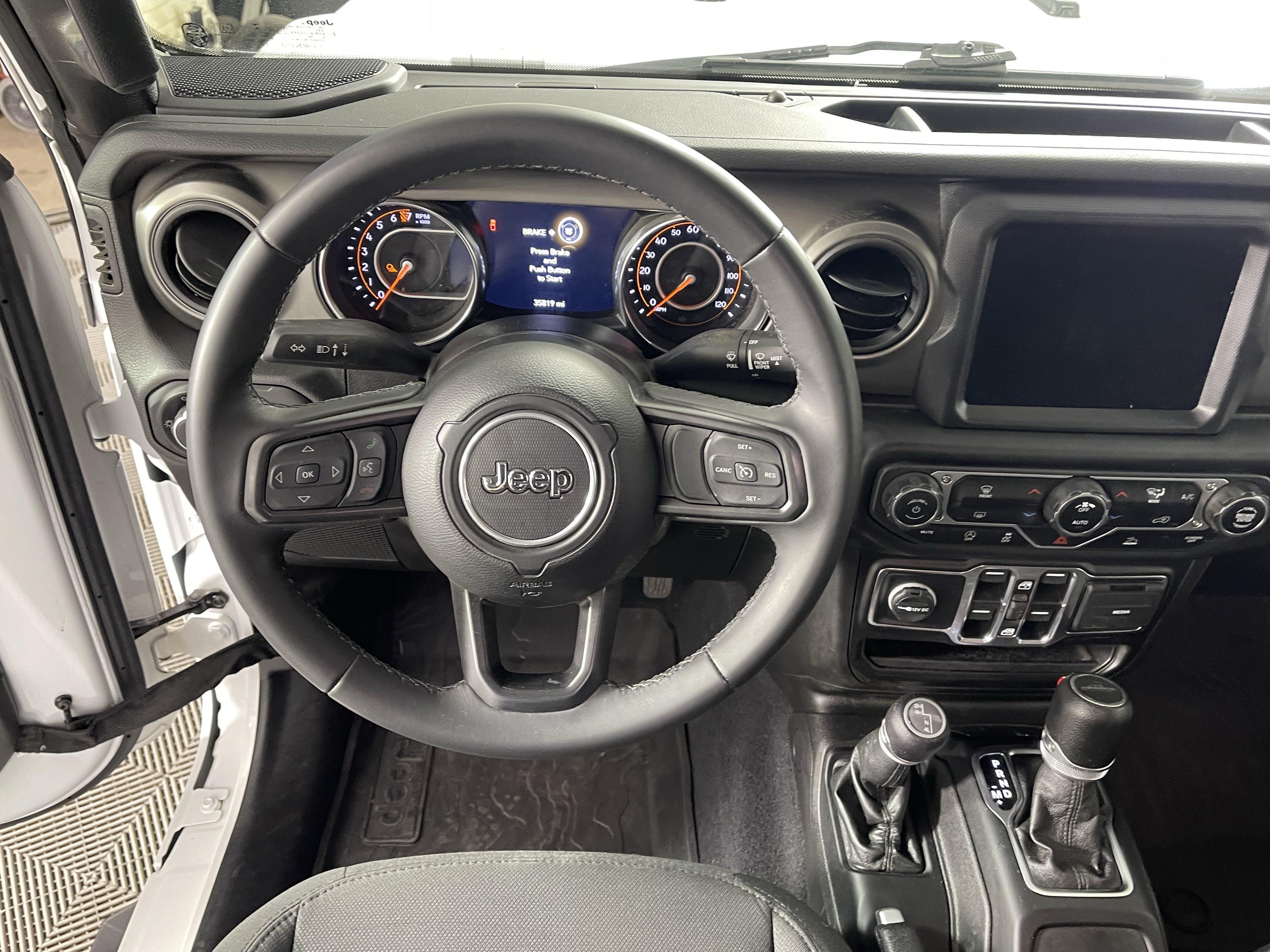Used 2022 Jeep Gladiator Sport AWD/4WD image 13