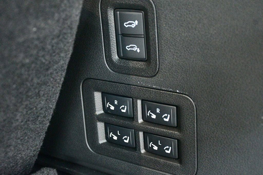 Used 2025 INFINITI QX80 Sensory image 83