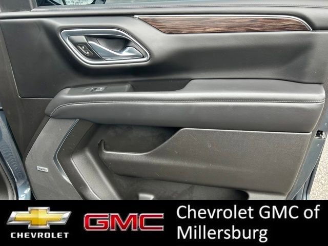 Used 2021 Chevrolet Suburban Z71 w/ Luxury Package image 30