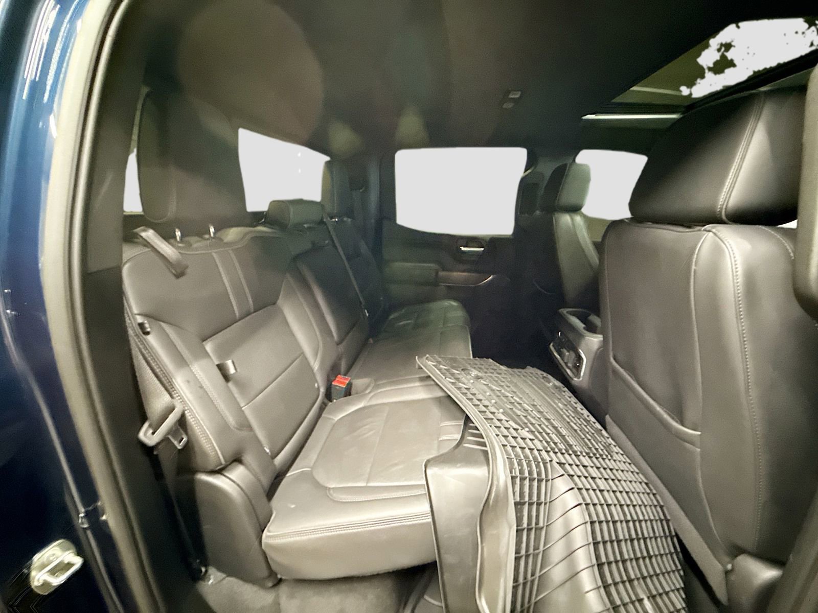 Used 2021 Chevrolet Silverado 1500 High Country w/ Technology Package AWD/4WD image 32