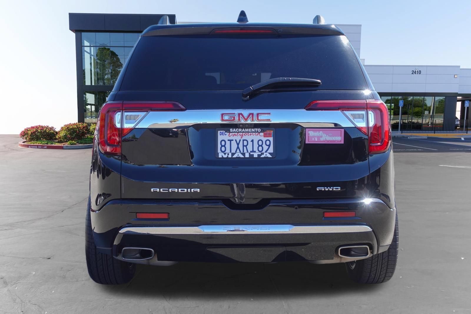 Used 2021 GMC Acadia Denali w/ Denali Ultimate Package AWD/4WD image 4