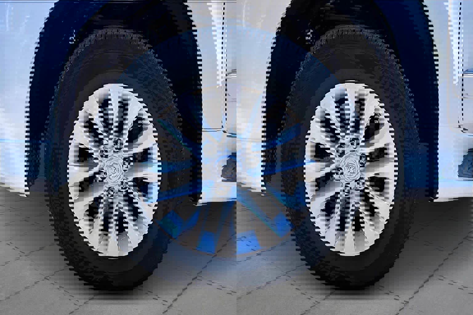 Used 2018 Lexus GX 460 Premium w/ Premium Package image 11