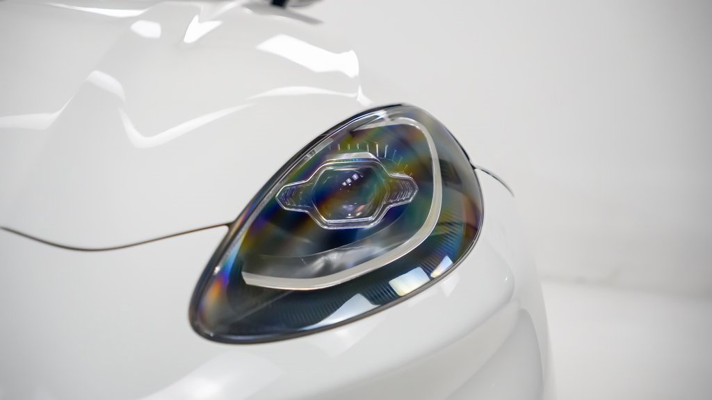 Used 2021 Aston Martin DBX image 7