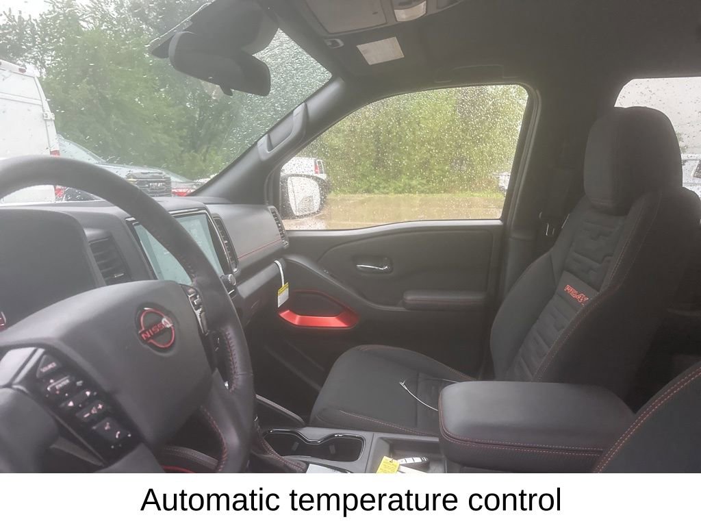 Used 2023 Nissan Frontier PRO-4X w/ Tow Package AWD/4WD image 17