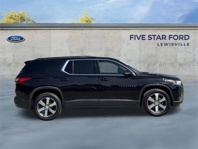 Used 2020 Chevrolet Traverse LT w/ LT Premium Package FWD image 3