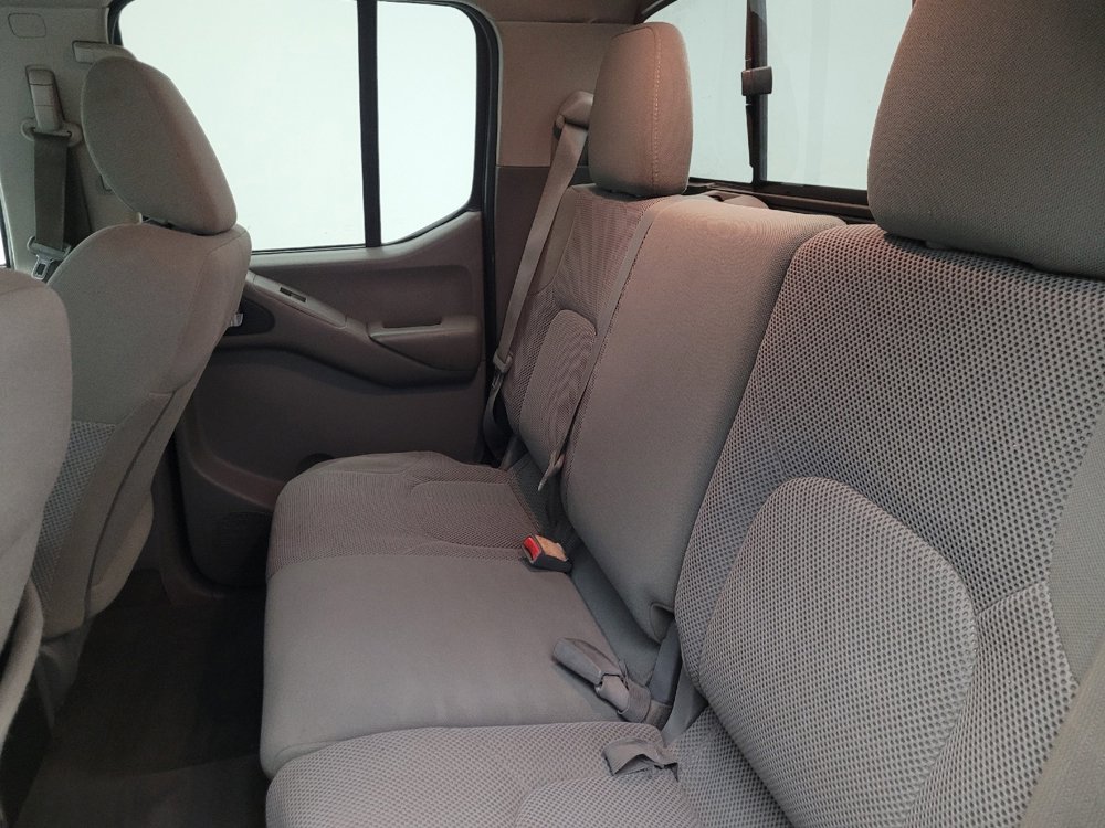 Used 2019 Nissan Frontier SV image 18