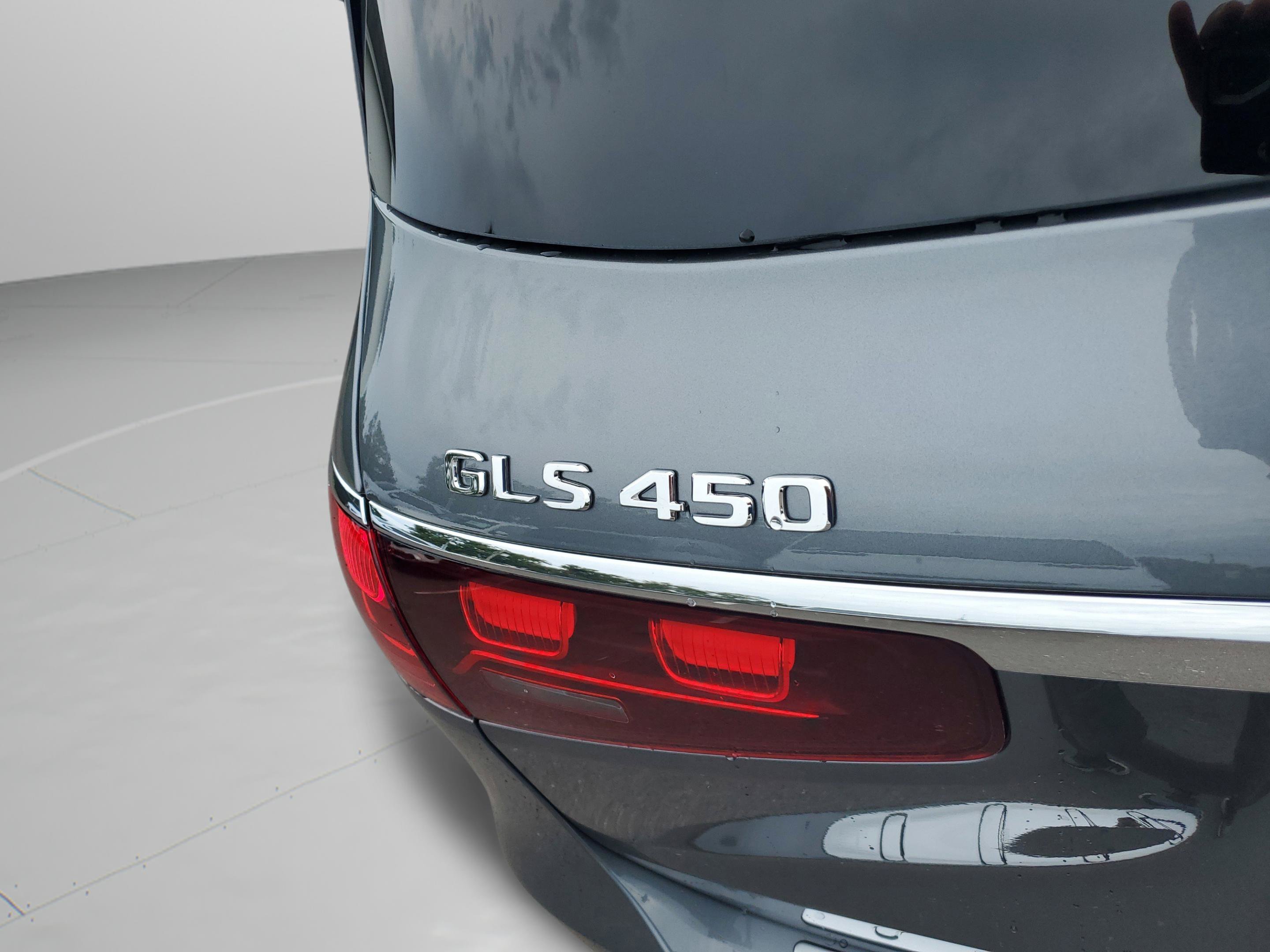 Certified 2026 Mercedes-Benz GLS 450 4MATIC image 36