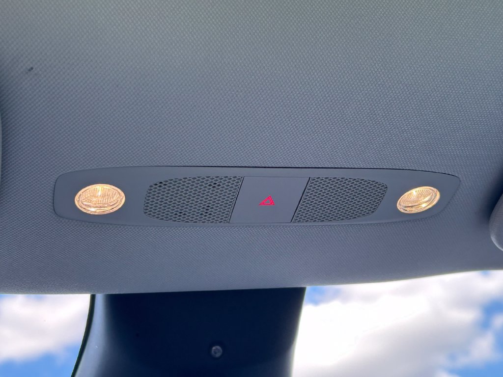 Used 2023 Tesla Model Y Long Range AWD/4WD image 18