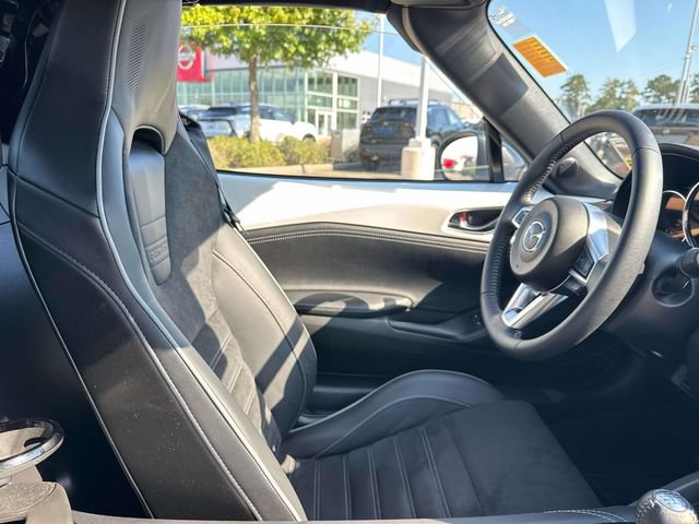 Used 2025 MAZDA MX-5 Miata RF Club RWD image 13