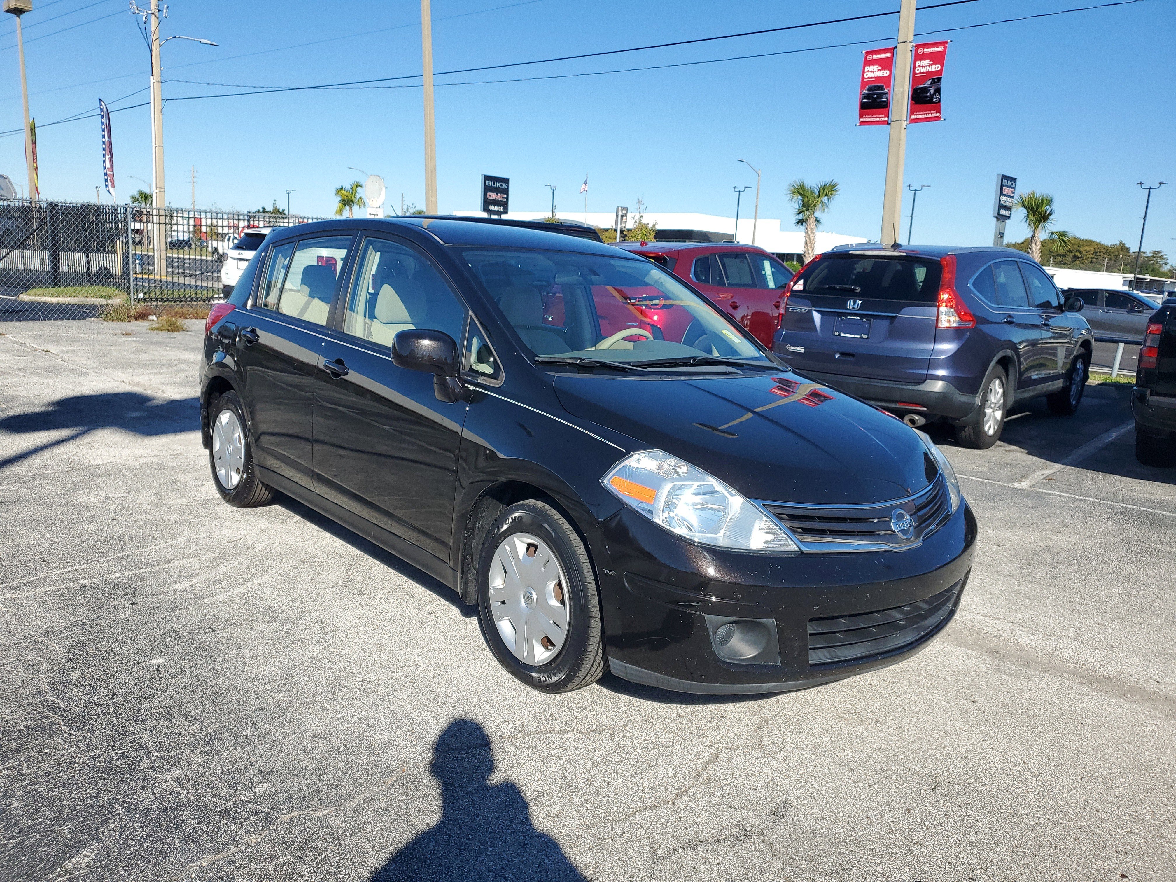 Used 2011 Nissan Versa 1.8 S w/ Plus Pkg image 3