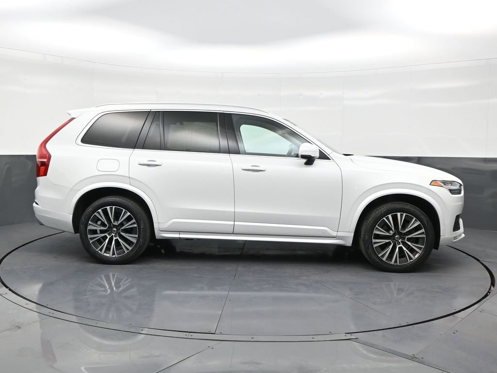 Used 2020 Volvo XC90 T6 Momentum w/ Protection Package Premier image 6