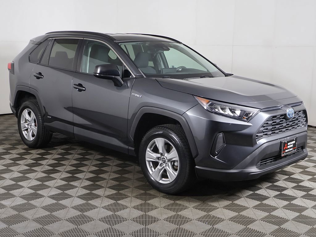 Used 2021 Toyota RAV4 LE AWD/4WD image 44