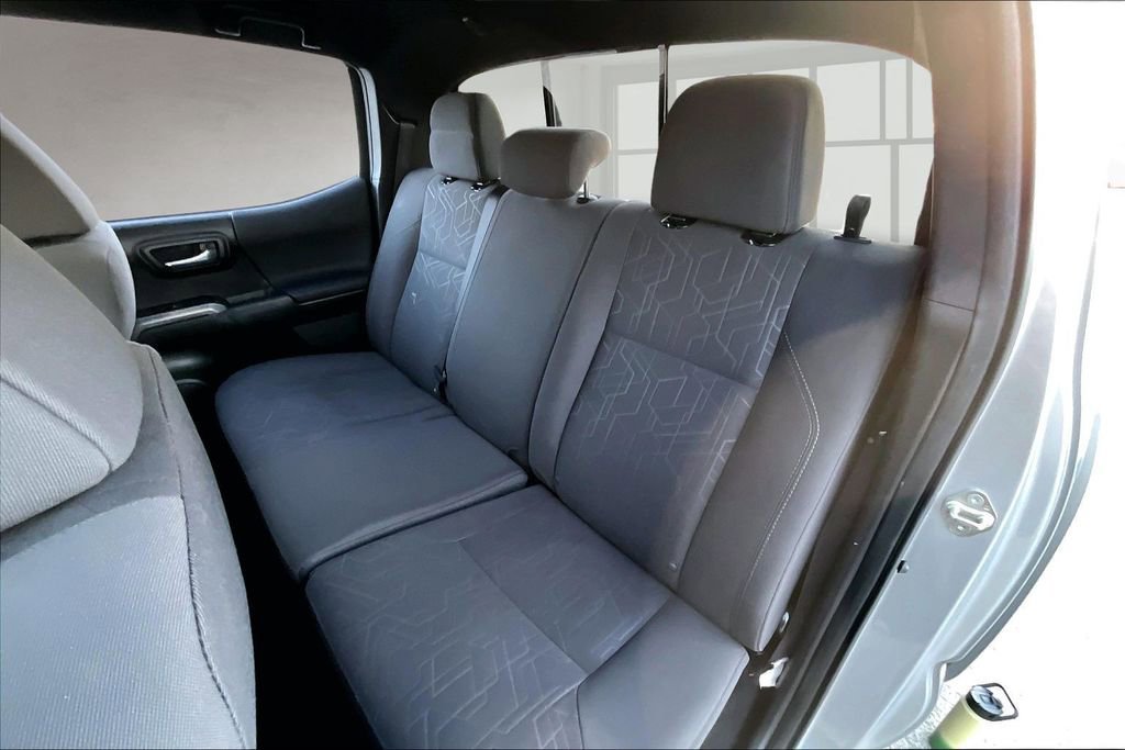 Used 2017 Toyota Tacoma TRD Off-Road w/ Tow Package (A/T) image 22