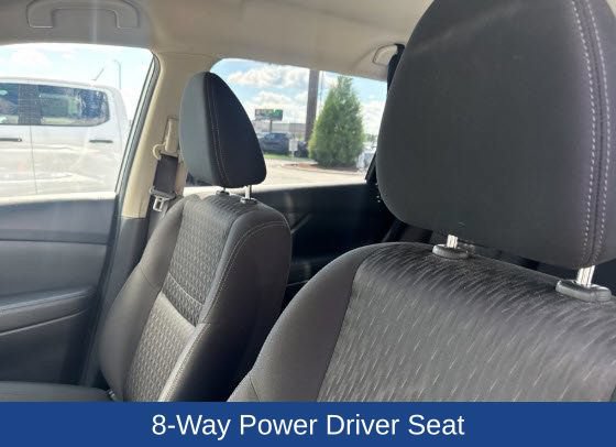 Used 2020 Nissan Rogue SV FWD image 7