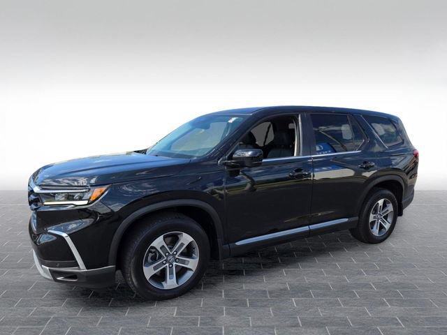 Used 2025 Honda Pilot EX-L image 3