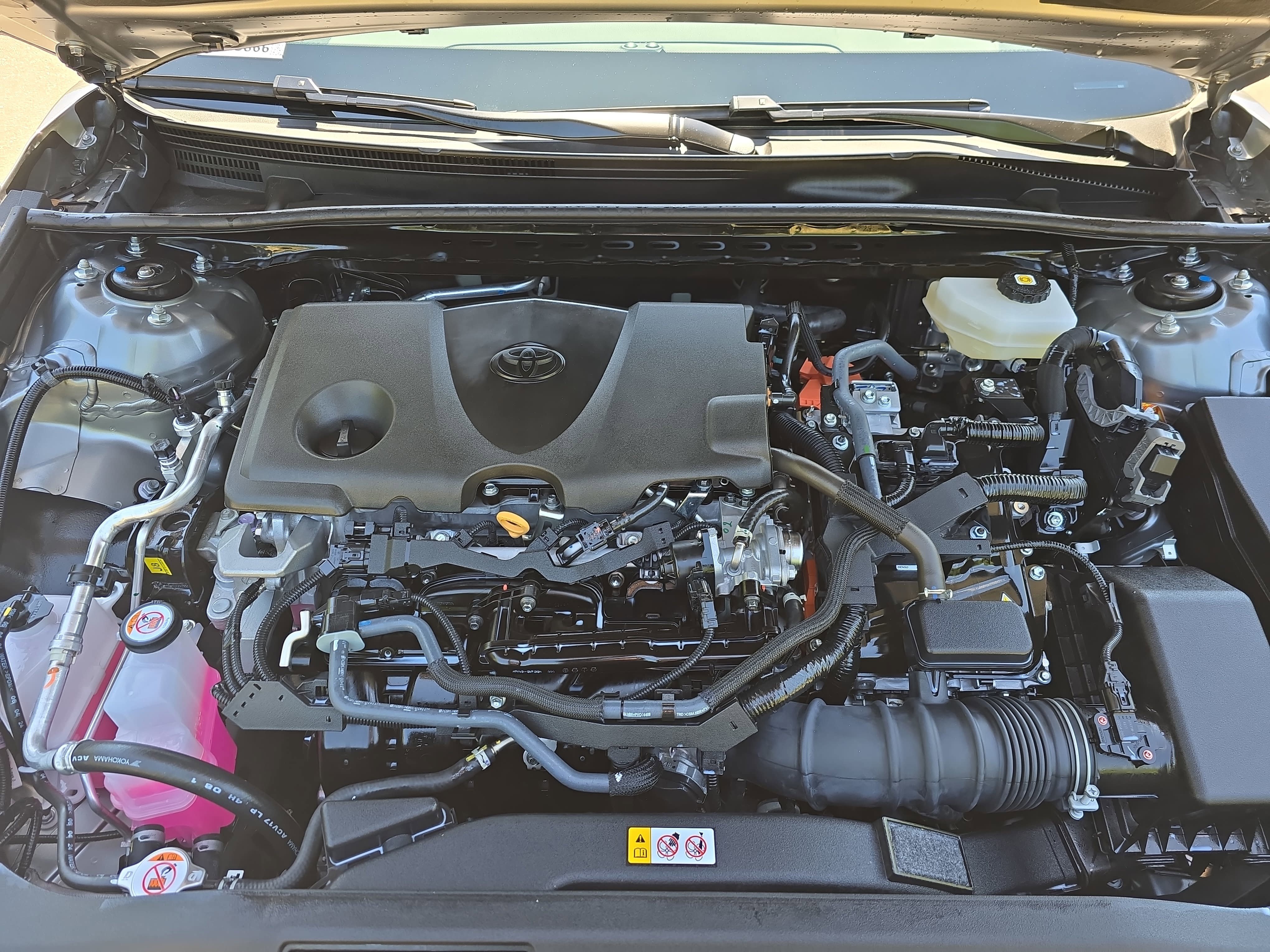 Used 2025 Toyota Camry SE FWD image 33