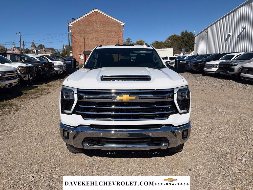 Used 2025 Chevrolet Silverado 2500 LTZ w/ LTZ Plus Package AWD/4WD image 2