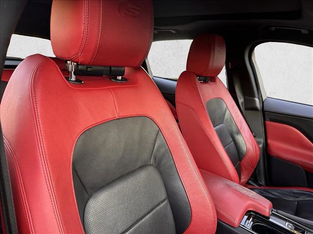 Used 2018 Jaguar F-PACE S image 27