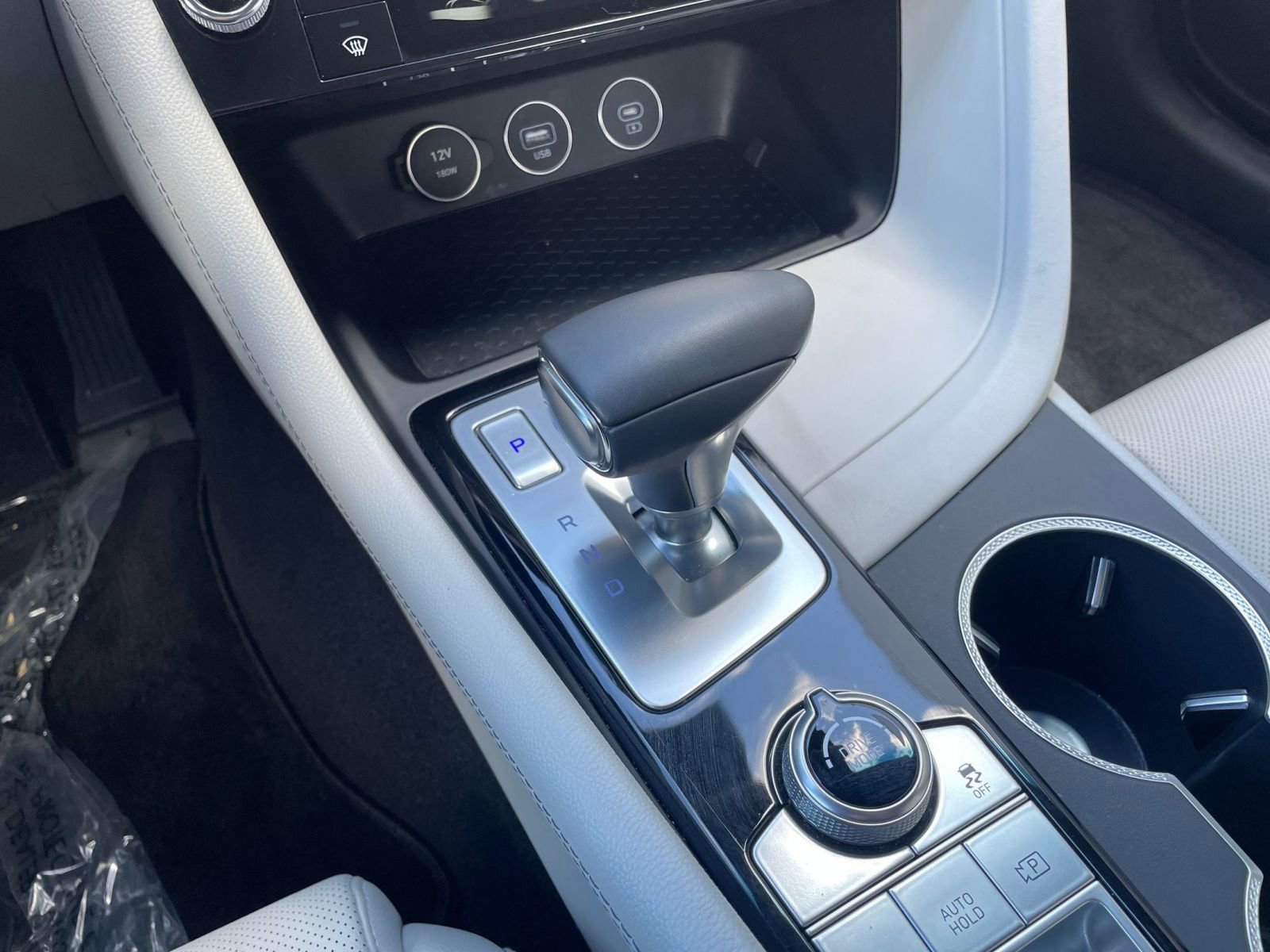 Used 2025 Genesis G70 2.5T image 43