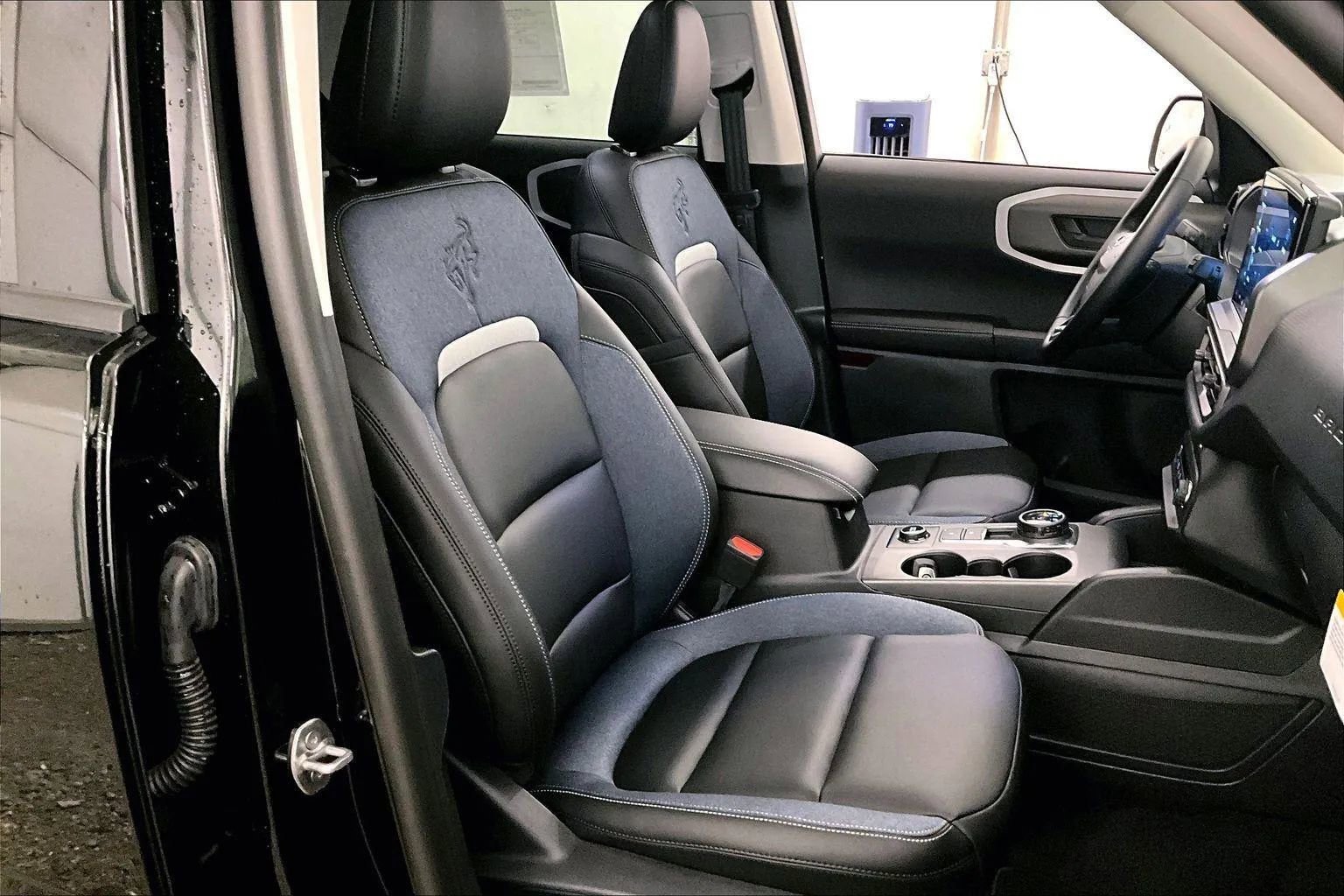 New 2025 Ford Bronco Sport Outer Banks w/ Outer Banks Tech Package+ image 13