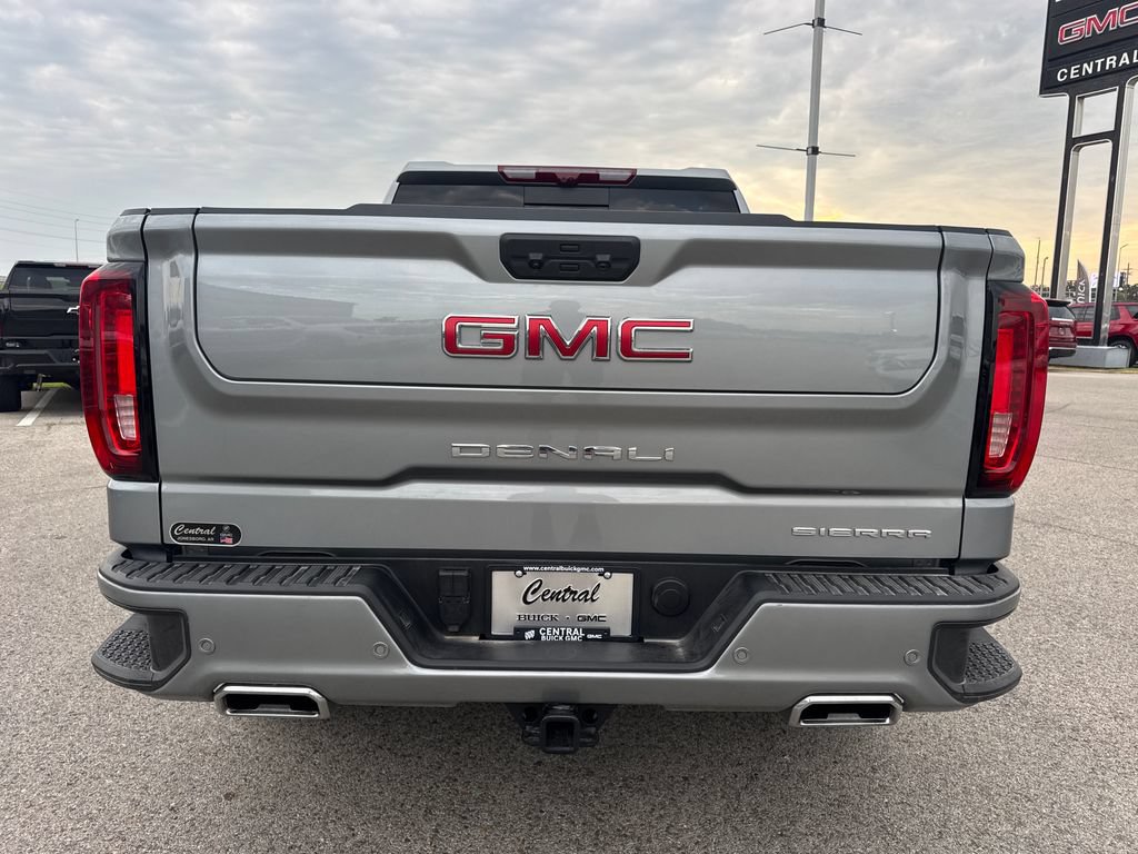 Used 2025 GMC Sierra 1500 Denali w/ Denali Reserve Package AWD/4WD image 5