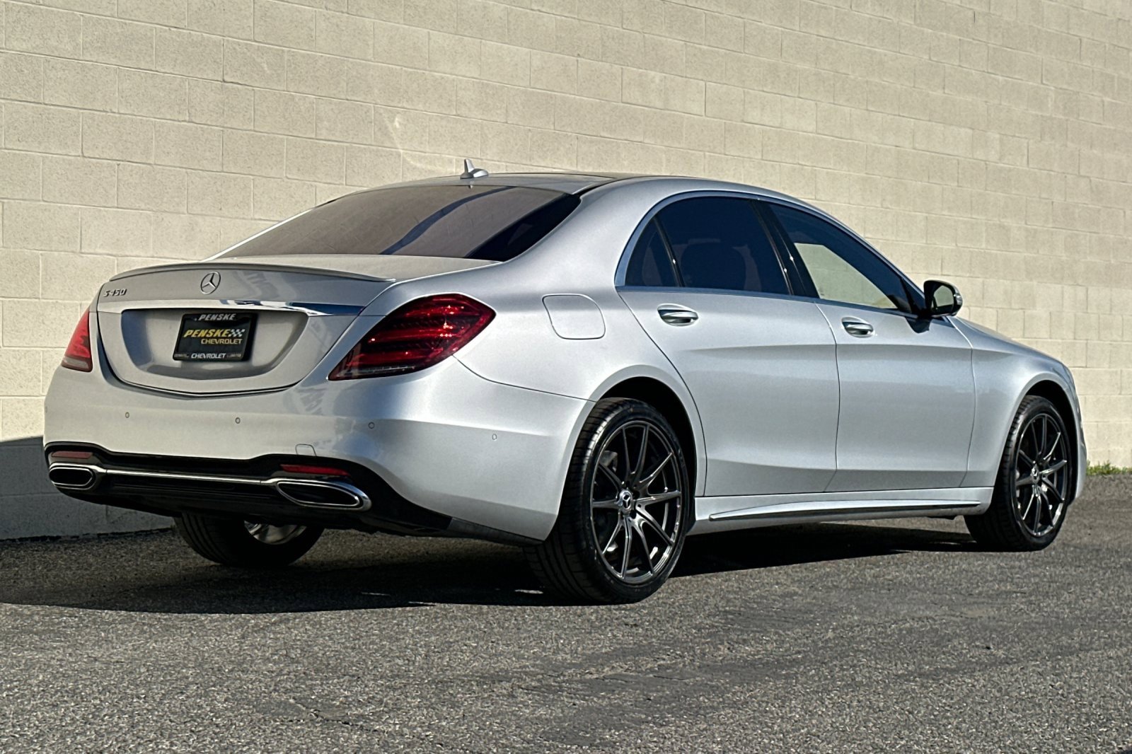 Used 2018 Mercedes-Benz S 450 Sedan image 4
