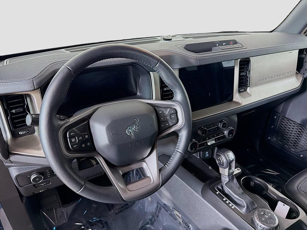 Used 2025 Ford Bronco Outer Banks AWD/4WD image 21