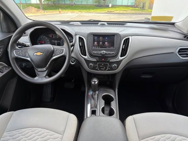 Used 2020 Chevrolet Equinox LS w/ LS Convenience Package AWD/4WD image 24