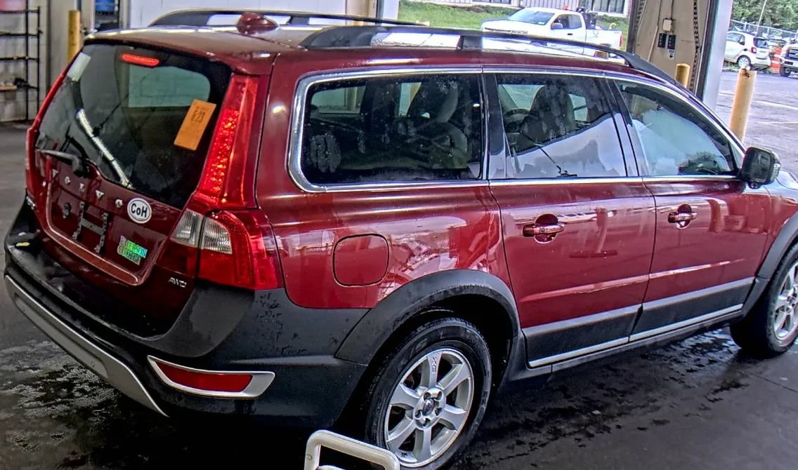 Used 2013 Volvo XC70 3.2 AWD/4WD image 2