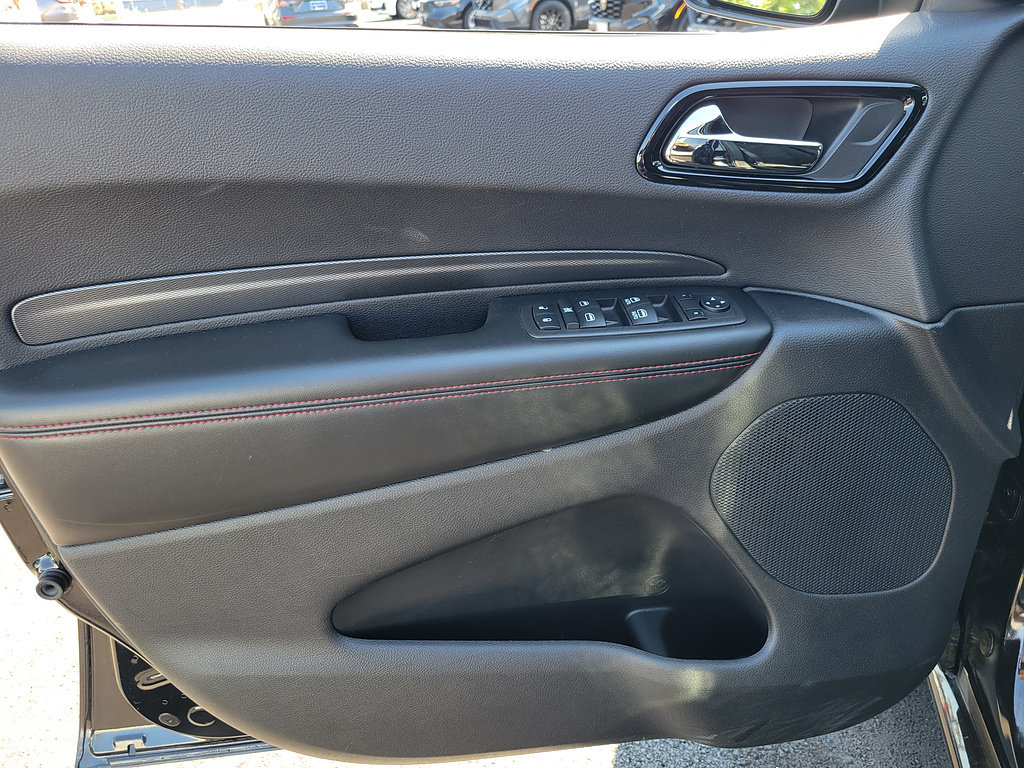 Used 2025 Dodge Durango GT RWD image 19