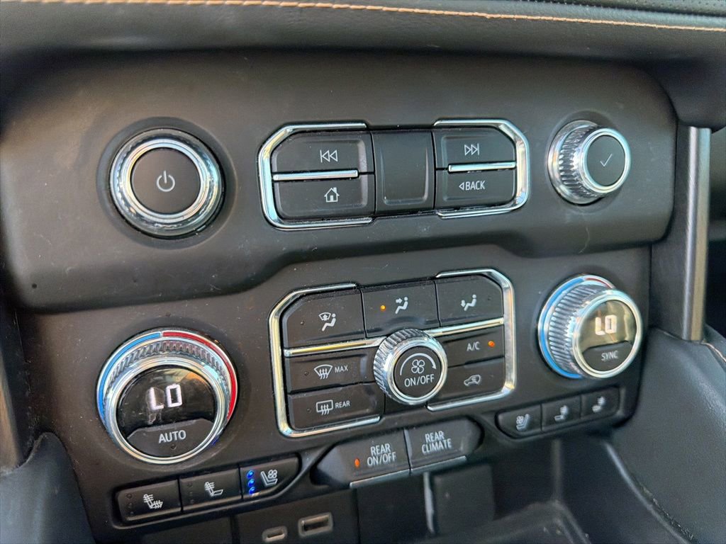 Used 2023 GMC Yukon AT4 w/ AT4 Premium Package AWD/4WD image 20