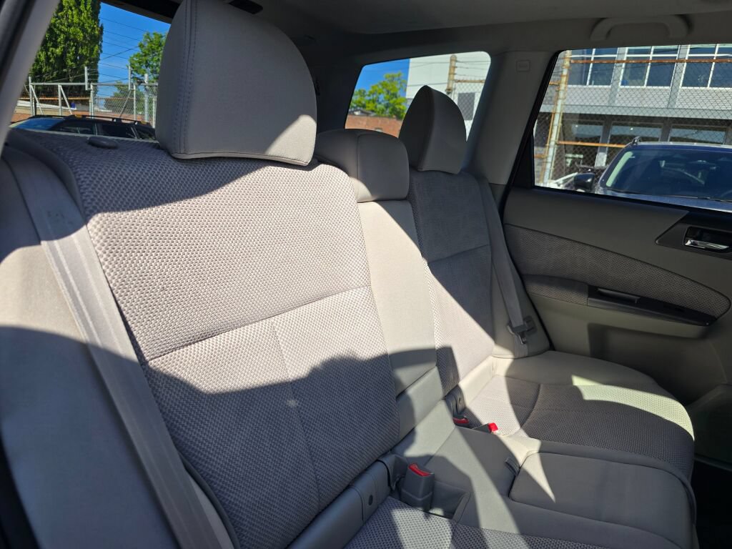 Used 2013 Subaru Forester 2.5XT Premium AWD/4WD image 10
