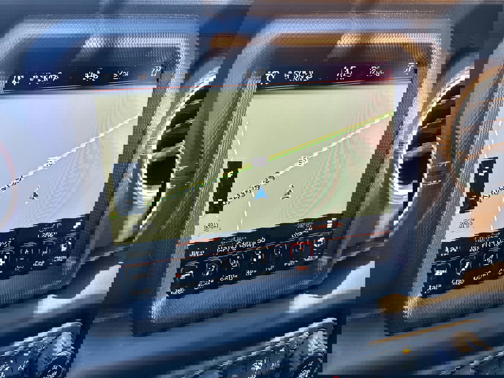 New 2023 Jeep Wrangler Sahara w/ Cold Weather Group image 18