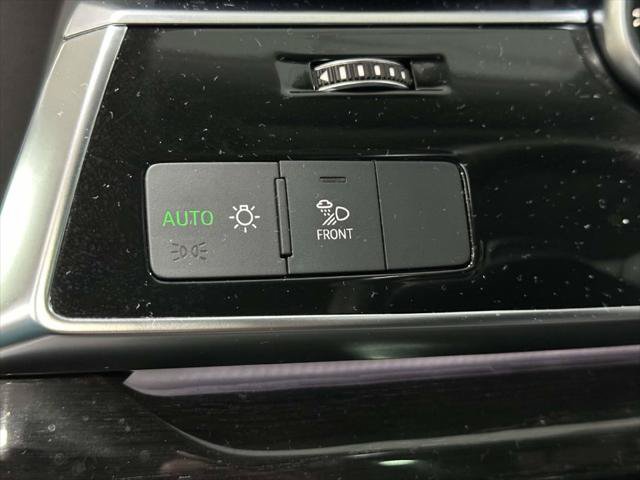 Used 2023 Audi Q7 3.0T Premium AWD/4WD image 21