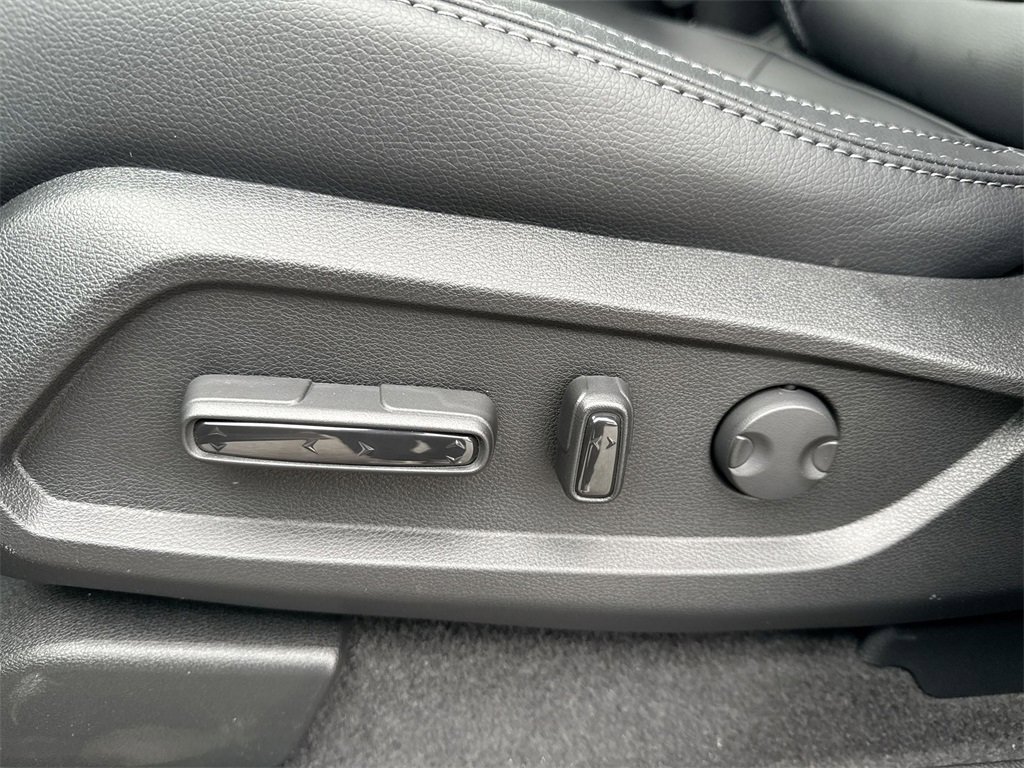 New 2025 Honda Pilot EX-L image 14