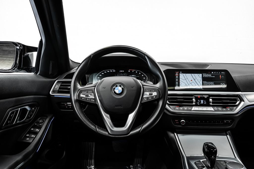 Used 2021 BMW 330i Sedan w/ Convenience Package RWD image 21