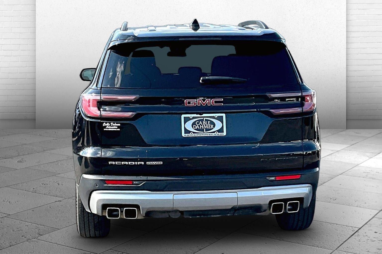Used 2025 GMC Acadia Elevation AWD/4WD image 3