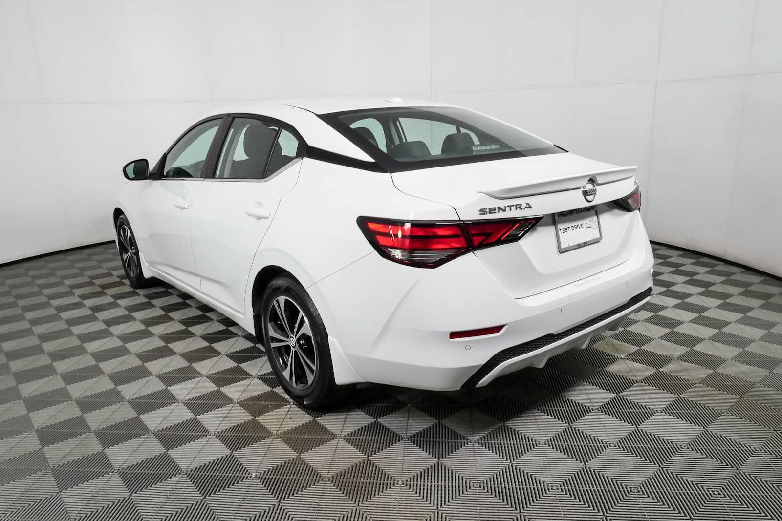 Used 2023 Nissan Sentra SV FWD image 23