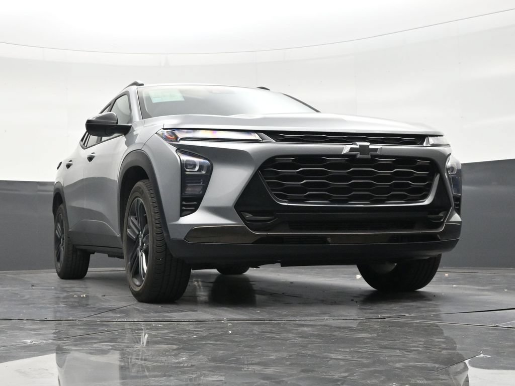 Used 2024 Chevrolet Trax ACTIV w/ Driver Confidence Package FWD image 26