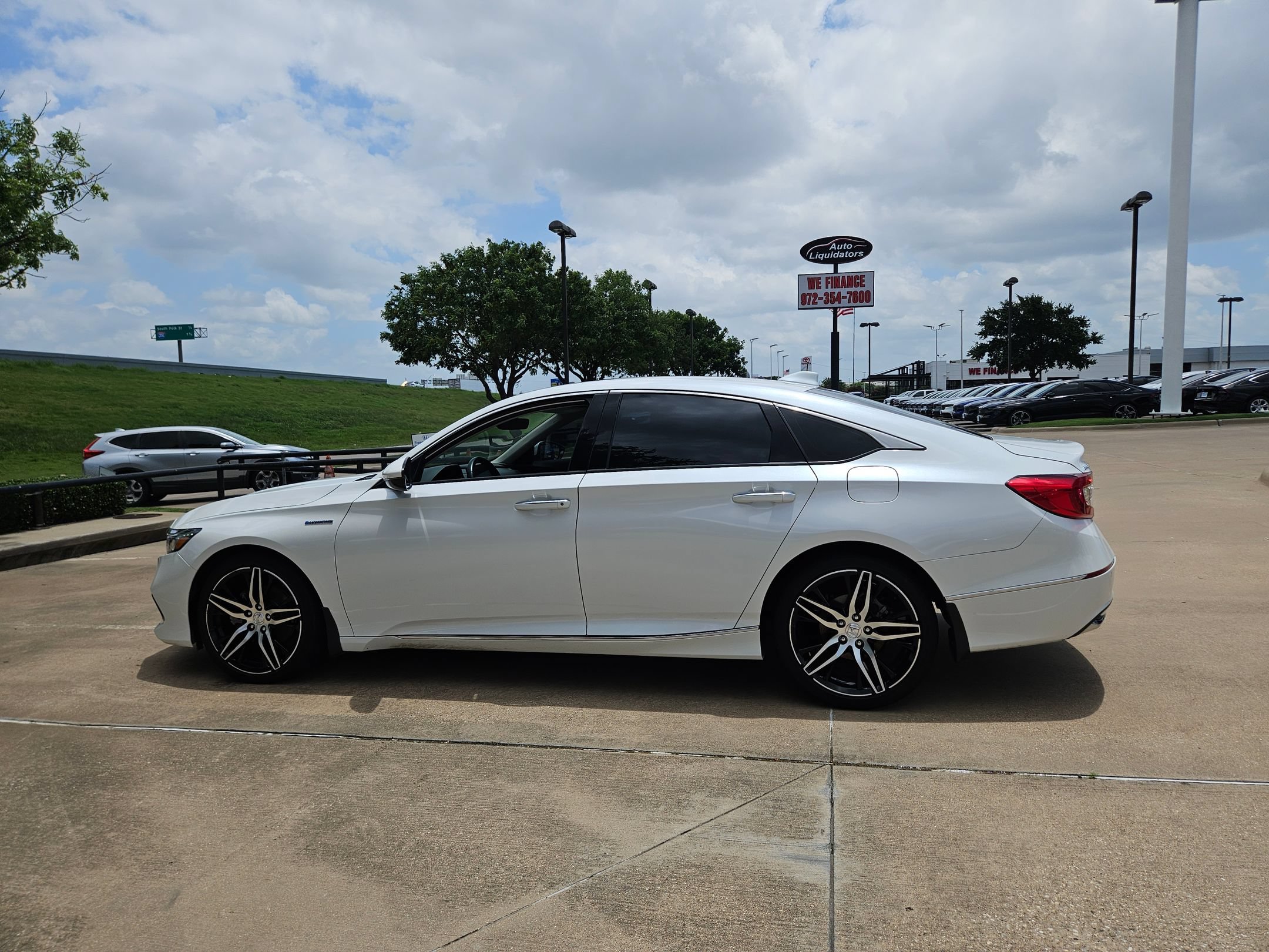 Certified 2022 Honda Accord Touring image 8