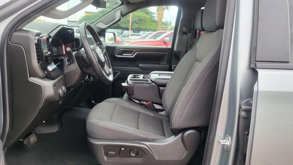 Used 2026 Chevrolet Silverado 1500 LT image 23