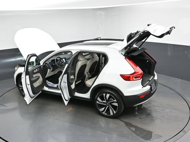 Used 2023 Volvo XC40 B5 Ultimate w/ Protection Package Premier AWD/4WD image 50