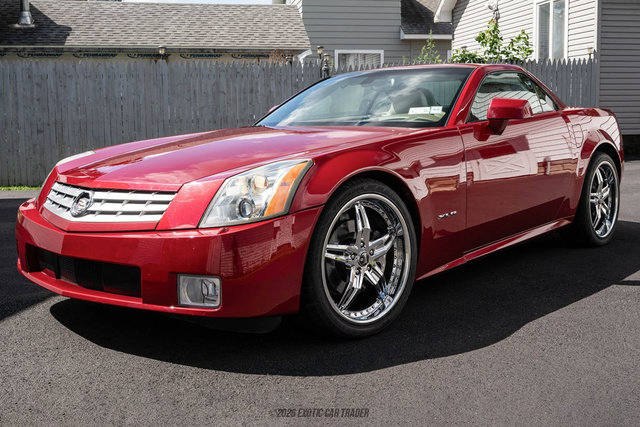 Used 2005 Cadillac XLR RWD image 22