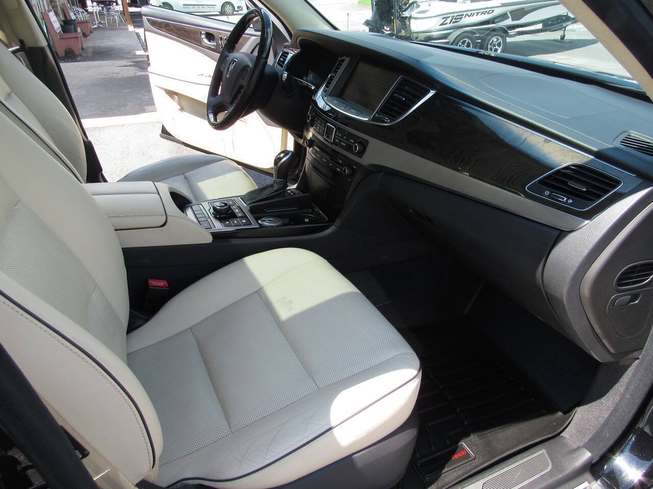 Used 2014 Hyundai Equus Ultimate RWD image 18