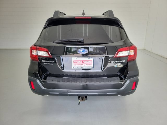 Used 2018 Subaru Outback 3.6R Limited w/ Popular Package #2 AWD/4WD image 6